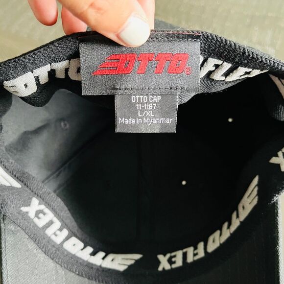 AIRWOLF Flex Fit Black Hat - L/XL - Picture 4 of 5